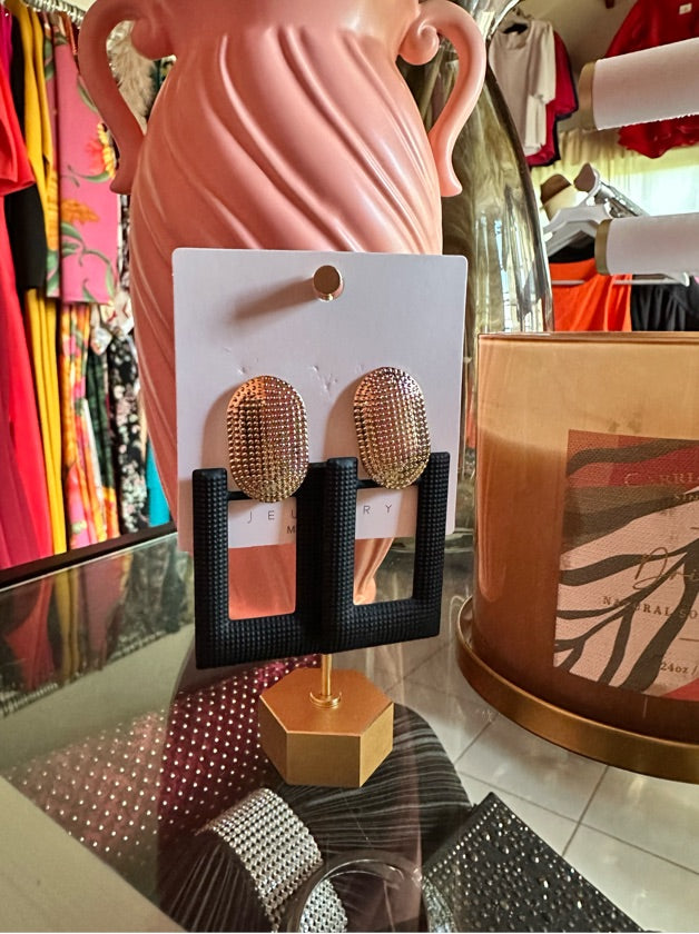 Gold And Black Boxy Earring - 1482