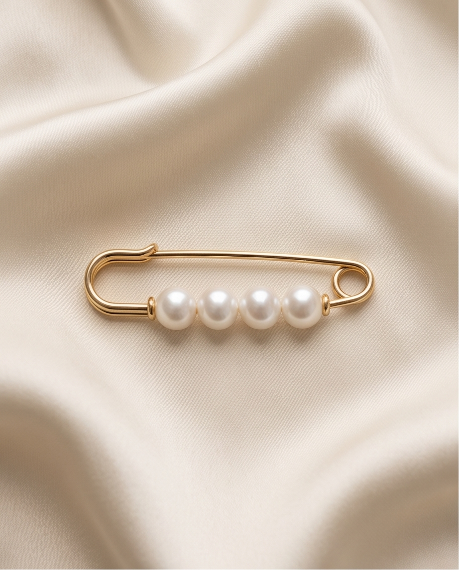 Gold Pinned Pearly Brooch