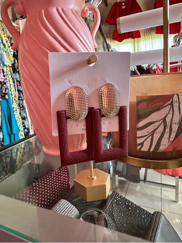 Gold And Mauve Boxy Earring - 1488
