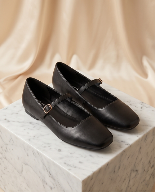 Black Square Front Flats