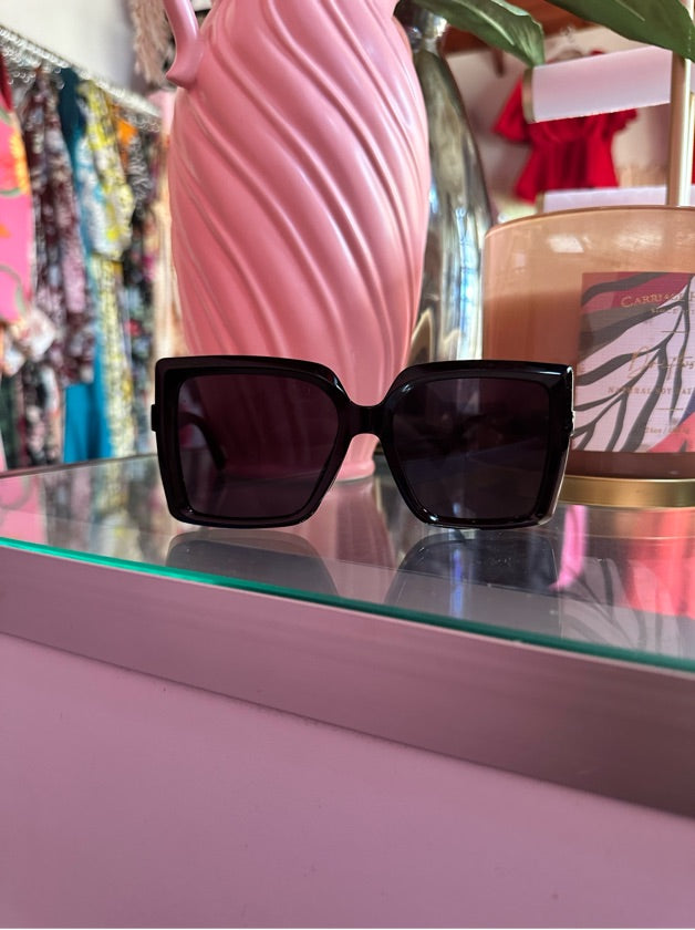 Black Square Sun Glasses - 1520