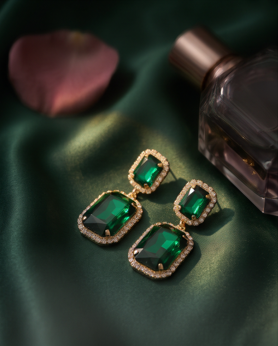 Queen Emerald Green Earrings