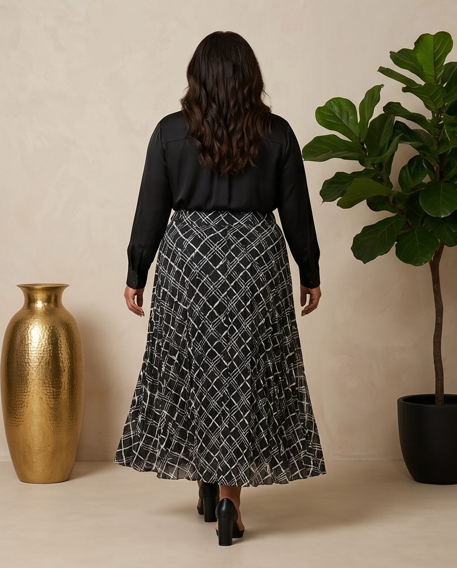 Plus Size Black Maxi Pleated Shirt