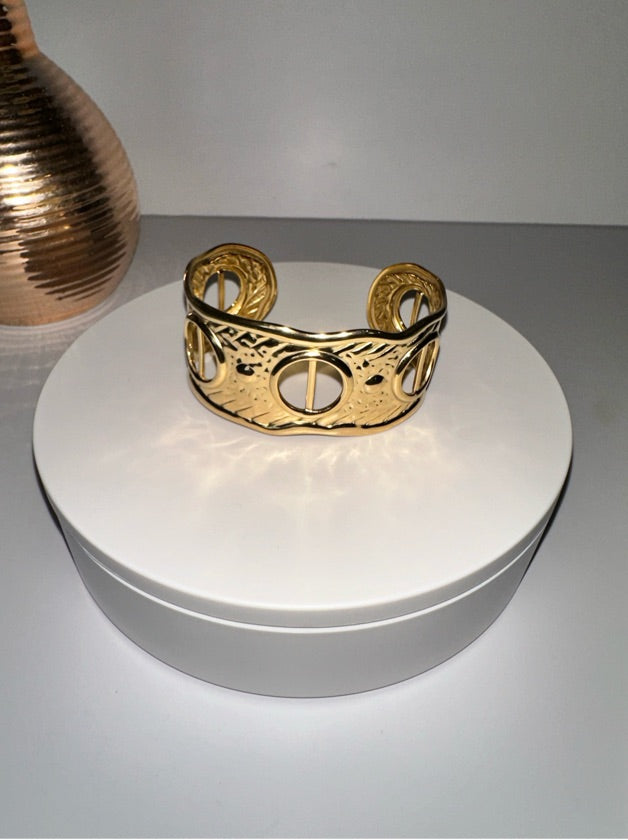 Stainless Steel Gold Statement Bracelet - 1557