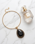 Unique Queen Black Necklace