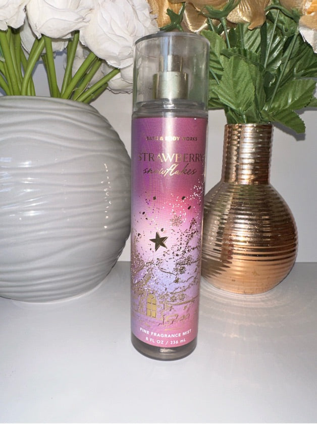 Strawberry Snowflakes Body Mist - 667559294283