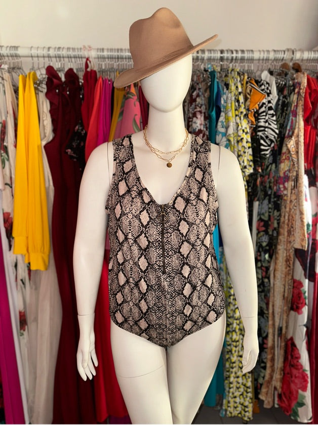 Plus Size Animal Print Bodysuit - 1411