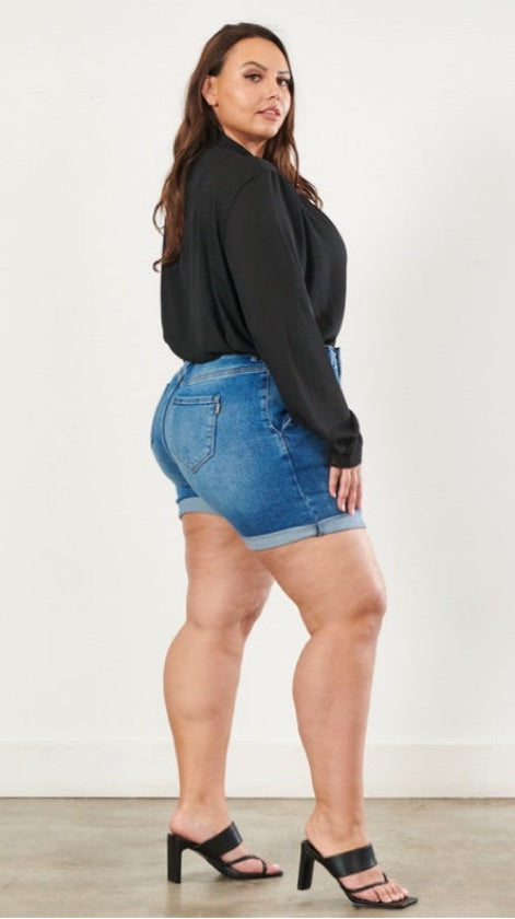 Plus Size Pin Tuck Denim Shorts - ES1652