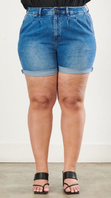 Plus Size Pin Tuck Denim Shorts - ES1652