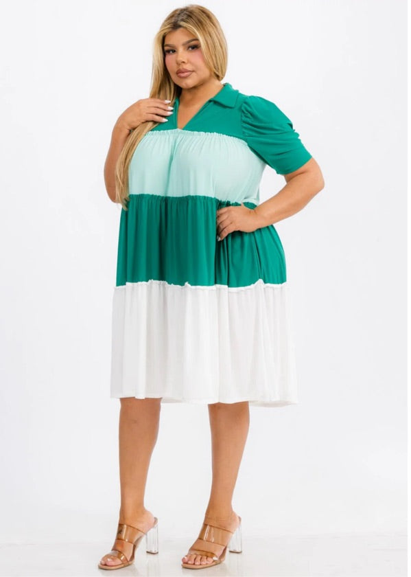 Plus Size Green Short Sleeve Tiered Colorblock Midi Dress - 74338