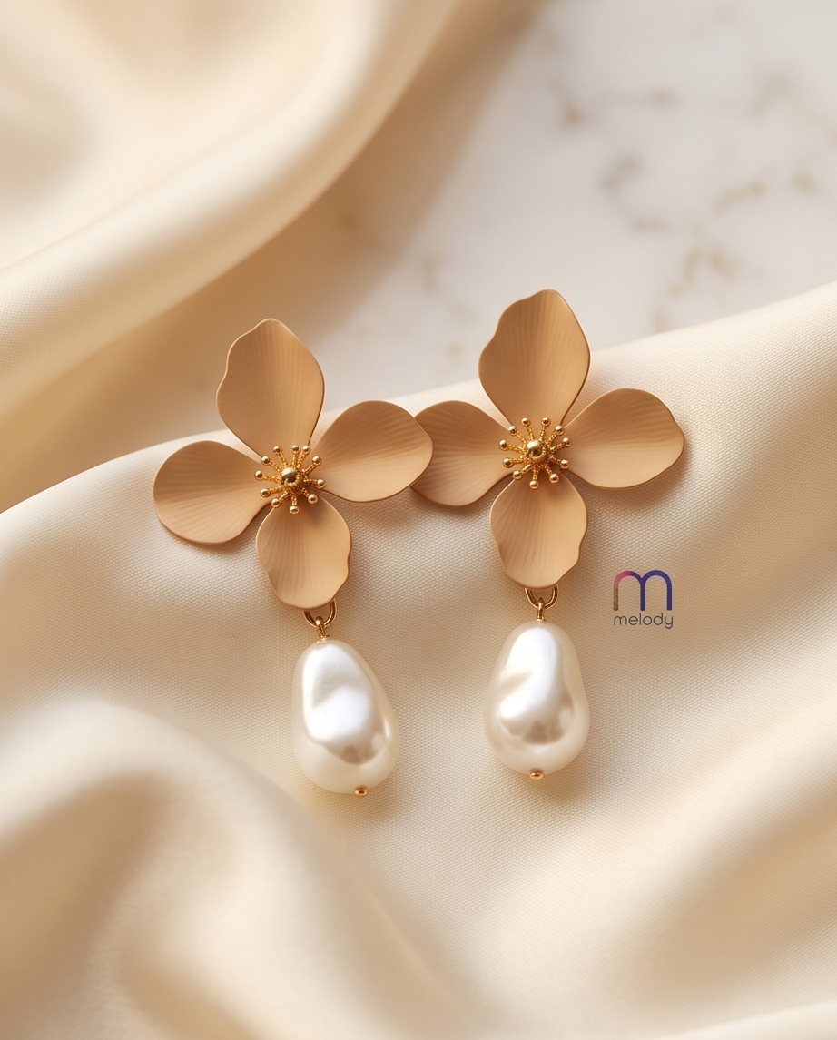 Nude & Pearl Earrings