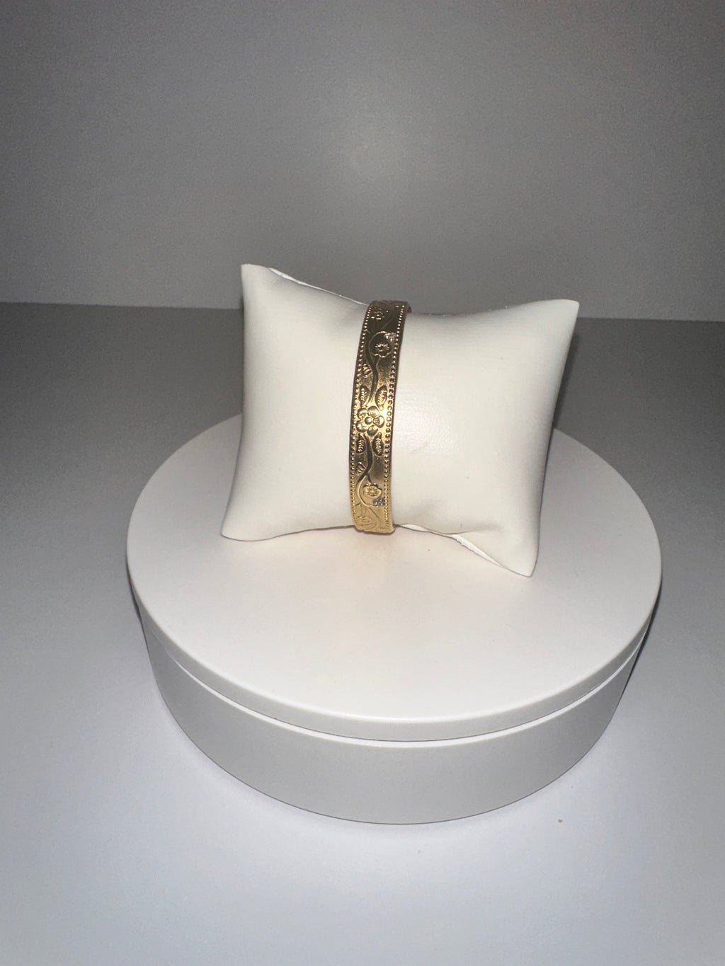 Stainless Steel Gold Engraved Flower Diamonds Adjustable Bracelet - 1558